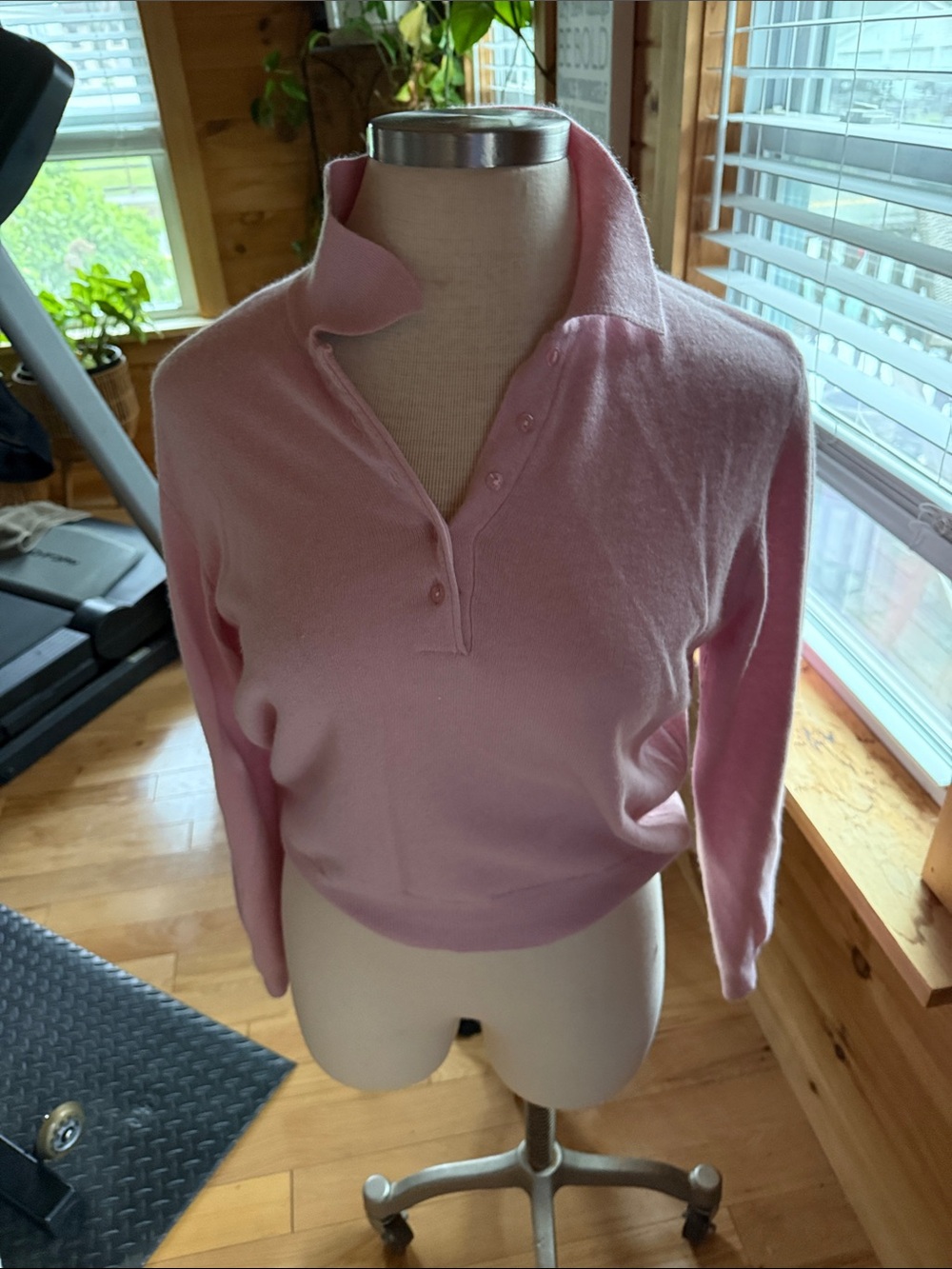 United Colors Of Benetton Soft Pink Button-Front V-Neck vintage Sweater